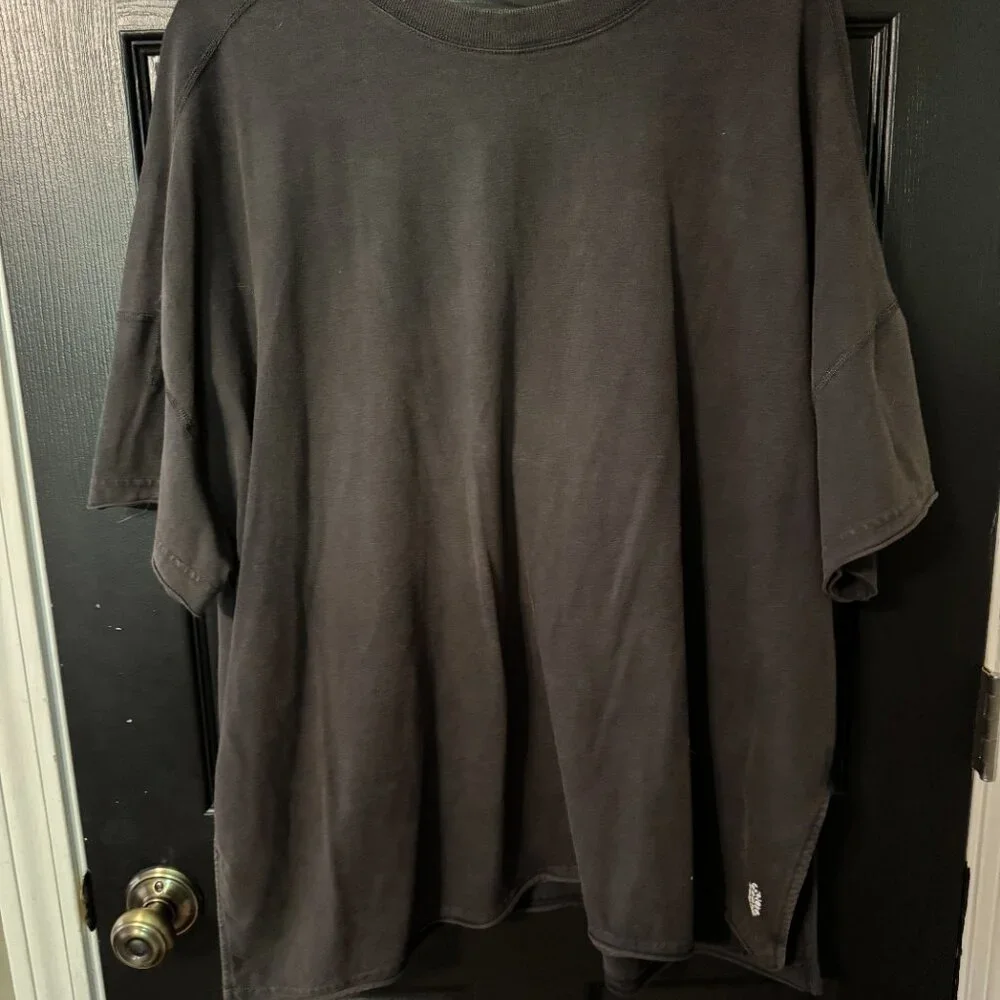NWOT Free People Oversized Short Sleeve V neck Tee Tunic Medium - Picture 3 of 3